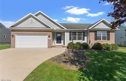 4662 Helmsworth Drive NE, Canton, OH 44714