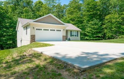 577 Floral Valley Drive W, Howard, OH 43028
