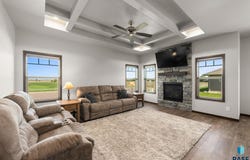 8912 W Dalton St, Sioux Falls, SD 57106