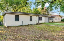 149 NW 29th Street, Paris, TX 75460
