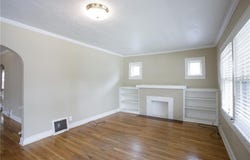 35 W 74th Terrace, Kansas City, MO 64114