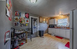 1860 MEADE St, NorthBend, OR 97459