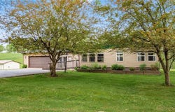 15741 Grand Avenue, Senecaville, OH 43780