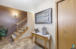 625 S Mary Dr, Tea, SD 57064