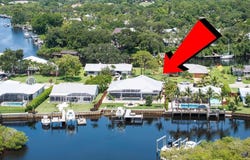 562 SW Pine Tree Lane, Palm City, FL 34990