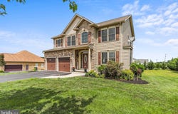 2 MARTINS RIDGE DRIVE, HANOVER, PA 17331