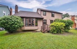 212 Robin Road, Amherst, NY 14228