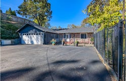516 SE COLORADO Dr, Roseburg, OR 97470