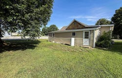 300 E Walnut Street, Columbus, KS 66725