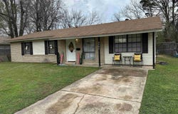 2707 Colonial Avenue, Pine Bluff, AR 71601