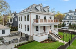 7 Champlin Street, Newport, RI 02840