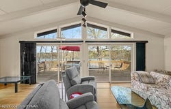 204 Forest Drive, Hawley, PA 18428