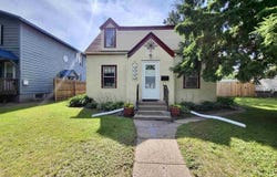 2909 2nd Ave, Hibbing, MN 55746