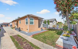 423 E 127th St, Los Angeles, CA 90061