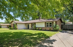 302 Matterhorn Dr, Old Hickory, TN 37138