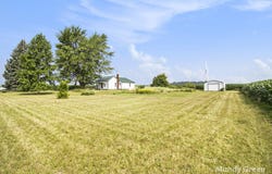 4651 E Pierce Road, Ithaca, MI 48847
