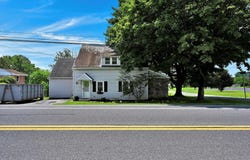 5 HERSHEY ROAD, LITITZ, PA 17543