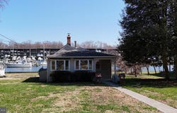 109 HUGHES SHORE Road, BALTIMORE, MD 21220