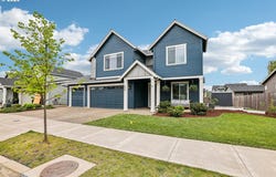 236 NE 17TH Ave, Canby, OR 97013