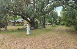 140 S Davis Street, Labelle, FL 33935