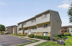 25 College Avenue, Nanuet, NY 10954