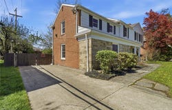 3378 Clayton Boulevard, Shaker Heights, OH 44120