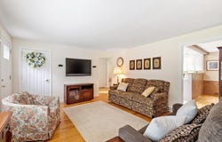 61 Amble Rd, Chelmsford, MA 01824