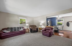 525 E Fitzsimmons Rd, Oak Creek, WI 53154