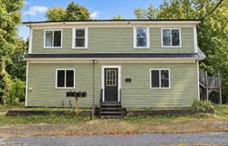 165 Middle Street, Farmington, ME 04938