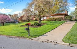 909 Millercrest Drive, Johnson City, TN 37604