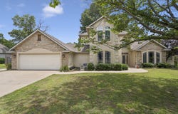1201 Harber Oaks Loop, Grove, OK 74344