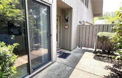250 Laurel Circle unit: 13, Aurora, OH 44202