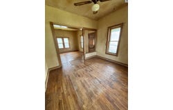 209 S Oak St, McPherson, KS 67460