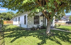 144 N 5th Street, Central Point, OR 97502