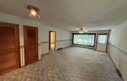 613 E 4th St, Beloit, KS 67420