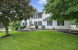 1863 Sunvale Drive SW, Wyoming, MI 49519
