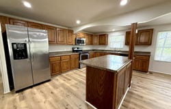 8639 Highway E, Houston, MO 65483