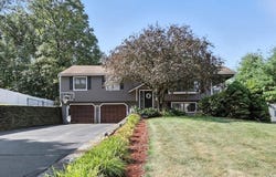 15 Irene Dr, Westfield, MA 01085