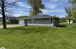 421 E Main, Seymour, IA 52590