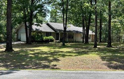 142 Meade Road, Clinton, AR 72031