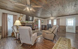 1017 Bright Priairie Road, Seymour, MO 65746