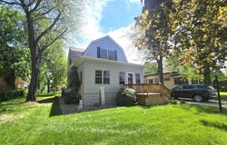 210 W 4th St, Miller, SD 57362