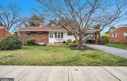 515 E COOVER STREET, MECHANICSBURG, PA 17055