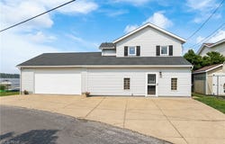 4869 COLEMAN DRIVE, AKRON, OH 44319