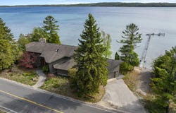 3151 Crystal Drive, Beulah, MI 49617