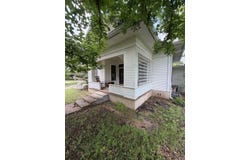 307 Fulton St, Fredericksburg, TX 78624