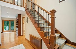 25 Bryers Ln, Upper Saddle River Boro, NJ 07458-2105