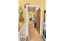 2915 W Magnolia Boulevard, Burbank, CA 91505