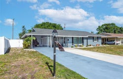 906 HACIENDA DR, SUN CITY CENTER, FL 33573