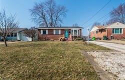 1232 Valley Drive NW, North Canton, OH 44720